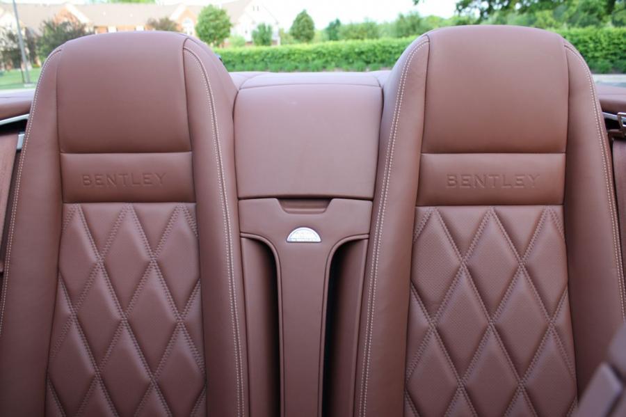  Bentley Continental GTC Speed 2010 года  (фото 34 из 70)